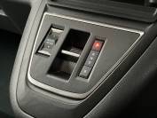 VAUXHALL VIVARO-LIFE 2022 (22)