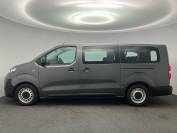 VAUXHALL VIVARO-LIFE 2022 (22)