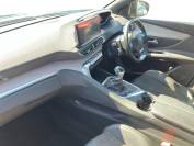 PEUGEOT 3008 2022 (22)