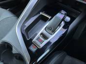 PEUGEOT 5008 2019 (69)