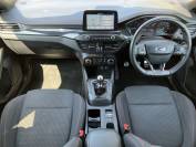 FORD FOCUS 2019 (19)