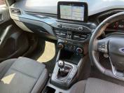 FORD FOCUS 2019 (19)