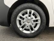 VAUXHALL VIVARO 2021 (21)