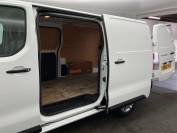 VAUXHALL VIVARO 2021 (21)