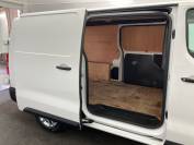 VAUXHALL VIVARO 2021 (21)