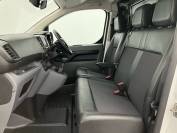 VAUXHALL VIVARO 2021 (21)