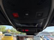 PEUGEOT 2008 2023 (73)