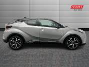 TOYOTA C-HR 2017 (17)