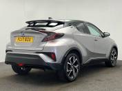 TOYOTA C-HR 2017 (17)