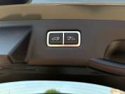 KIA SORENTO 2024 (74)