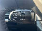PEUGEOT 208 2023 (73)