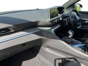 PEUGEOT 3008 2019 (19)