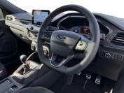 FORD KUGA 2023 (73)