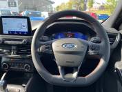 FORD KUGA 2023 (73)