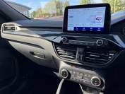 FORD KUGA 2023 (73)