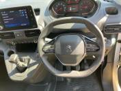 PEUGEOT PARTNER 2022 (71)