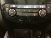 NISSAN QASHQAI 2018 (67)