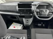 VAUXHALL VIVARO-LIFE 2024 (74)