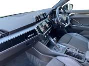 AUDI Q3 2022 (22)