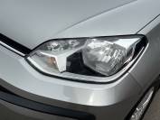 VOLKSWAGEN UP 2018 (18)