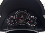 VOLKSWAGEN UP 2018 (18)