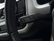 VOLKSWAGEN UP 2018 (18)