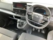 VAUXHALL VIVARO 2025 (25)