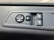 VAUXHALL VIVARO 2025 (25)