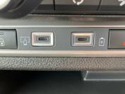 VAUXHALL VIVARO 2025 (25)