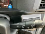 VAUXHALL VIVARO 2025 (25)
