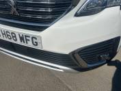 PEUGEOT 5008 2018 (68)