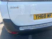 PEUGEOT 5008 2018 (68)