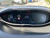 PEUGEOT 3008 2019 (19)