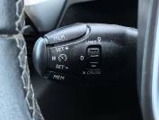 PEUGEOT 3008 2019 (19)