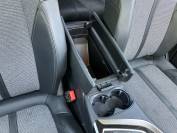 PEUGEOT 3008 2019 (19)