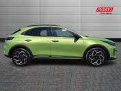 KIA XCEED 2023 (73)