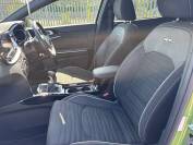 KIA XCEED 2023 (73)