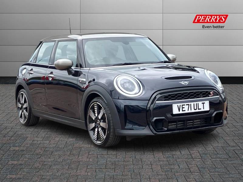 MINI HATCHBACK 2022 (71)