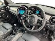 MINI HATCHBACK 2022 (71)