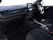 FORD KUGA 2022 (72)