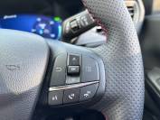 FORD KUGA 2022 (72)