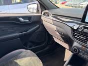 FORD KUGA 2022 (72)