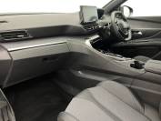 PEUGEOT 3008 2023 (73)