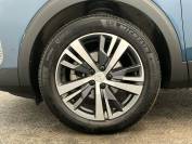 PEUGEOT 3008 2023 (73)