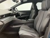 PEUGEOT 3008 2023 (73)
