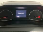 PEUGEOT 2008 2021 (21)