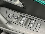 PEUGEOT 2008 2021 (21)