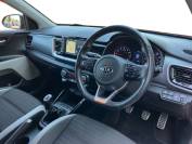 KIA STONIC 2018 (18)