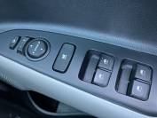 KIA STONIC 2018 (18)