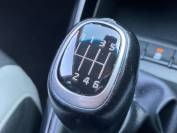 KIA STONIC 2018 (18)